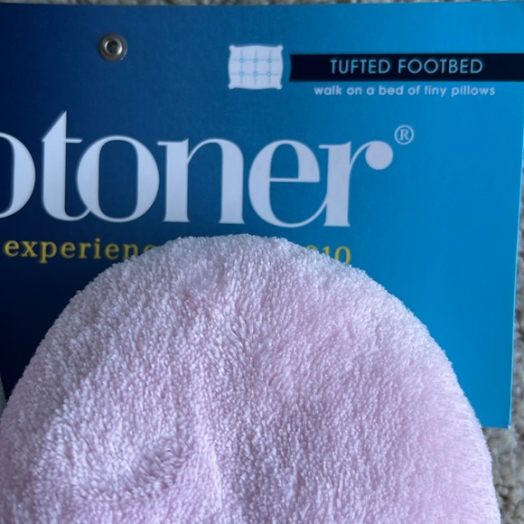 New Isotoner Pillow Step House Shoes/Slippers - Picture 6 of 6